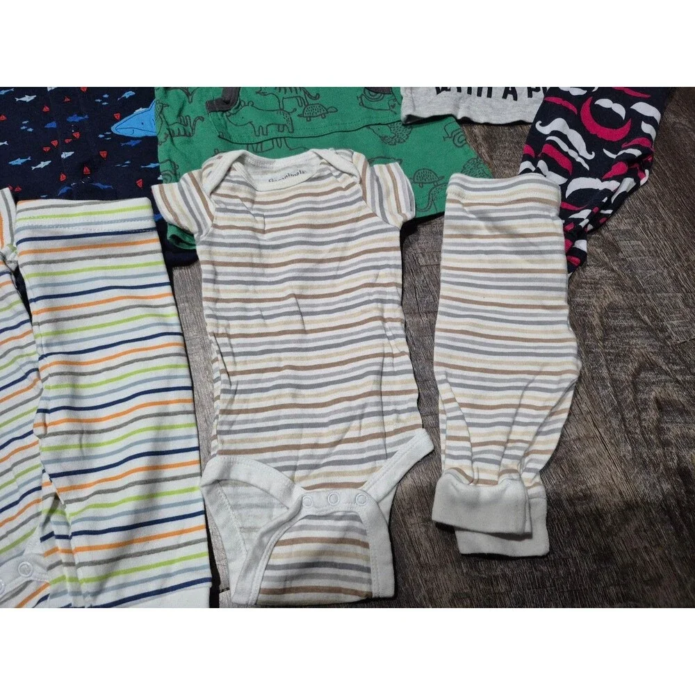 Baby boy clothing lot size 0-3 months